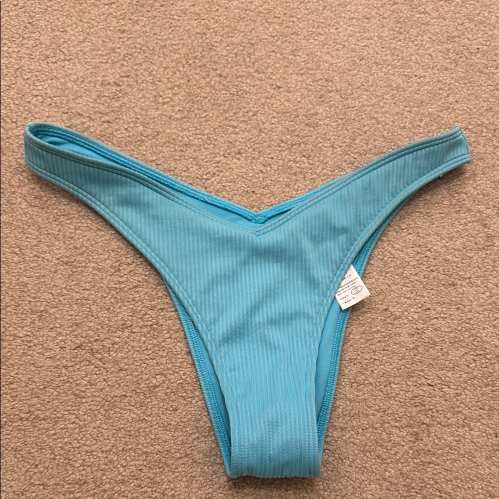 Hollister Blue Ribbed Bikini Set Modern Minimalist